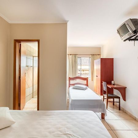 Oyo Hotel Vila Rica, 리베이라오프레토 외부 사진