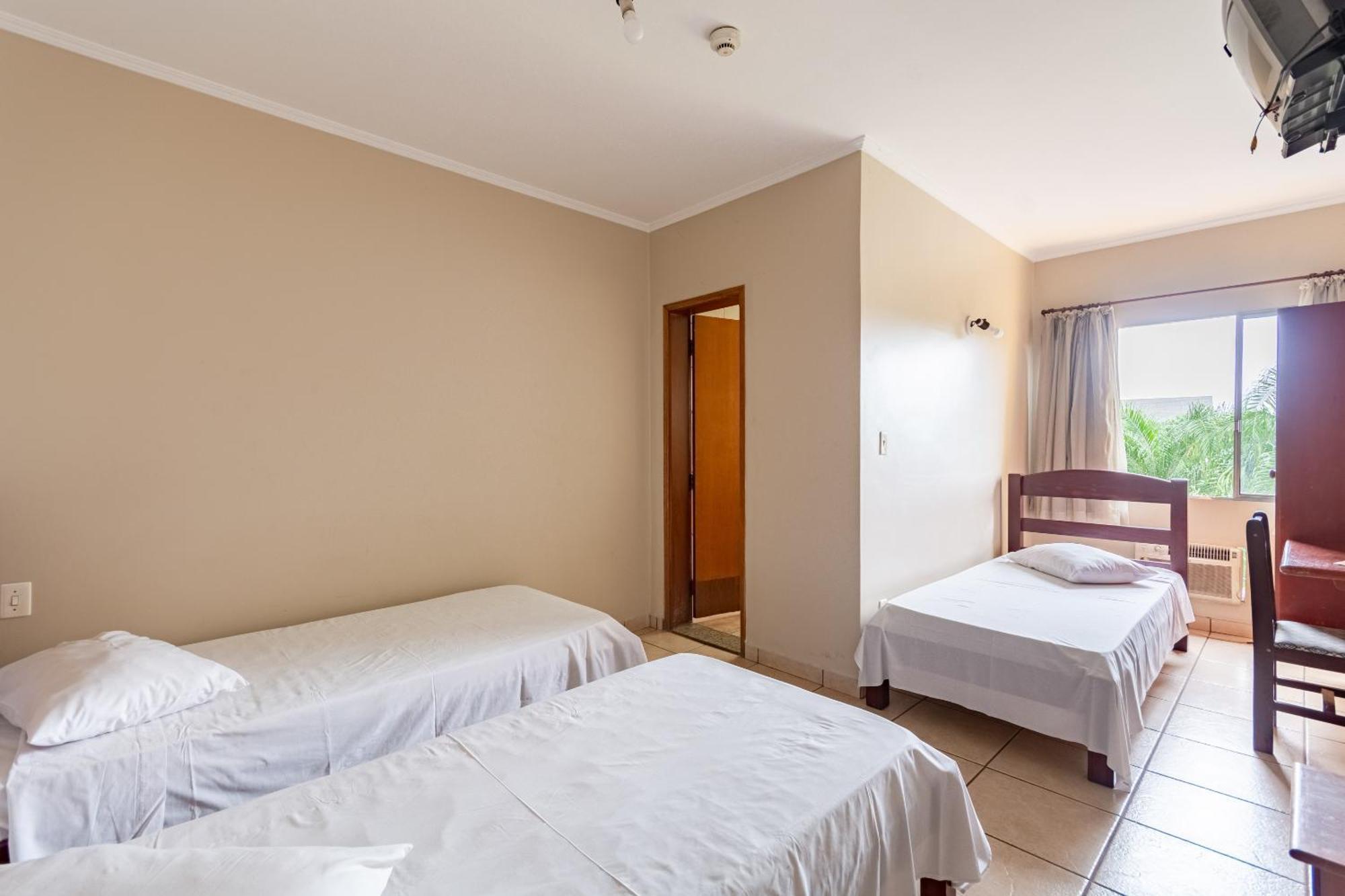Oyo Hotel Vila Rica, 리베이라오프레토 외부 사진