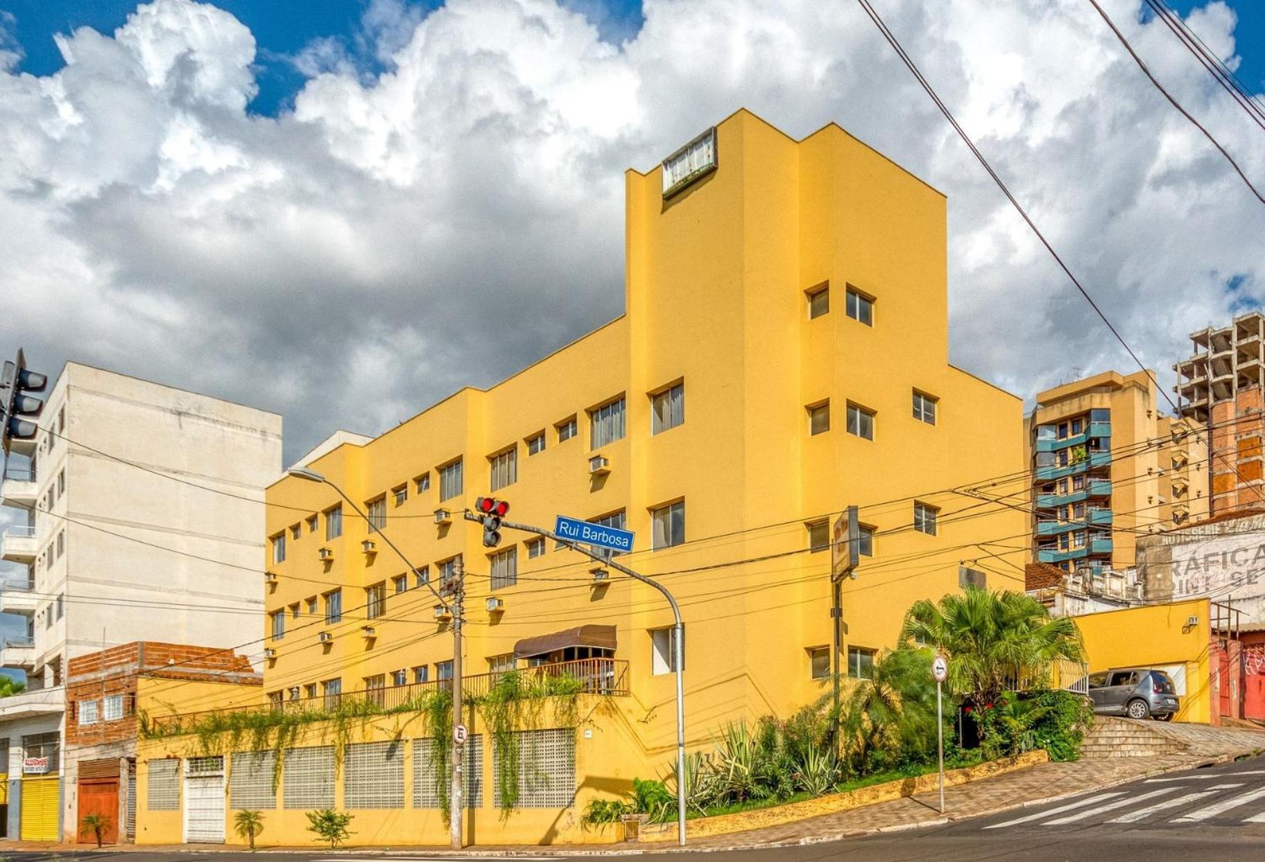 Oyo Hotel Vila Rica, 리베이라오프레토 외부 사진